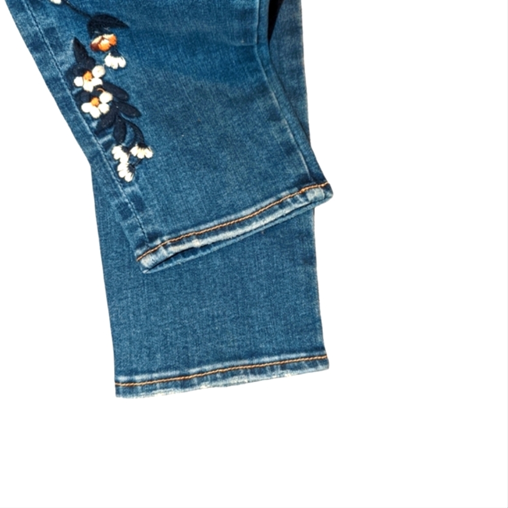 Driftwood Jackie Embroidery Jeans...Size 27 - Picture 10 of 11